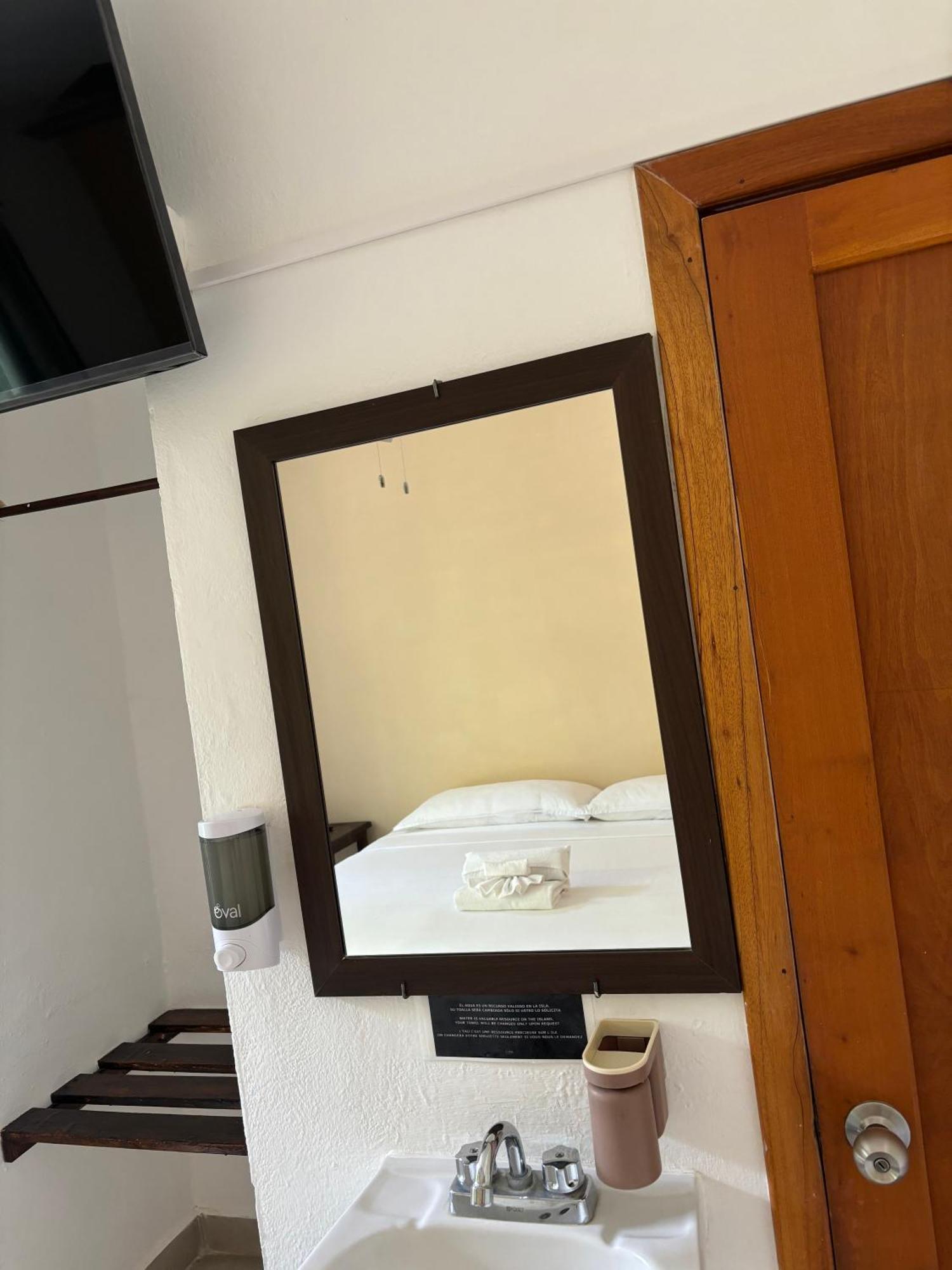 La Diosa Kali Beach Front Hotel Isla Holbox 外观 照片